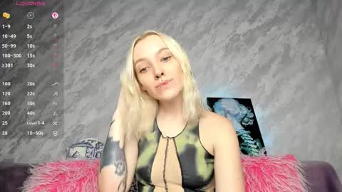 Snapshot of cherylmason chatting on September 2025 12:12:01 AM Cheryl online show from September 2025 12:12:01 AM