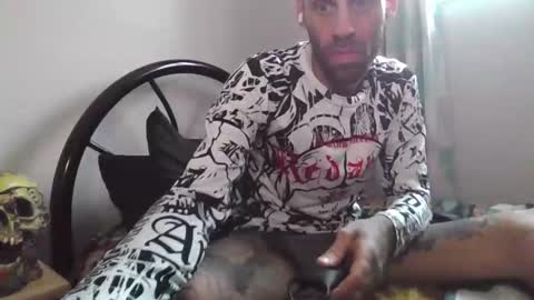 Snapshot of chev1981 chatting on November 2025 10:10:02 PM Chevy online show from November 2025 10:10:02 PM