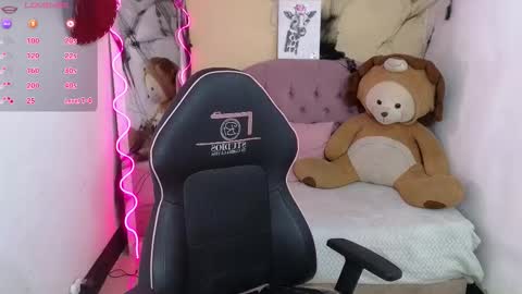 Chiara  online show from October 2025 02:59:01 AM