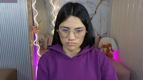 Snapshot of chiara_tay chatting on May 2026 06:57:01 PM Chiara online show from May 2026 06:57:01 PM