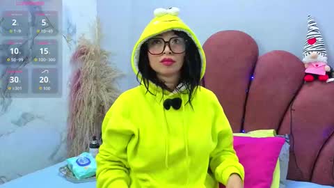 CHIARA online show from December 2025 01:16:02 PM