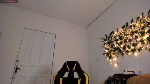 Snapshot of chica_hot24 chatting on January 2025 01:31:02 AM sammy coll online show from January 2025 01:31:02 AM