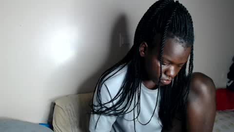 chichie_ online show from July 2026 02:07:02 AM