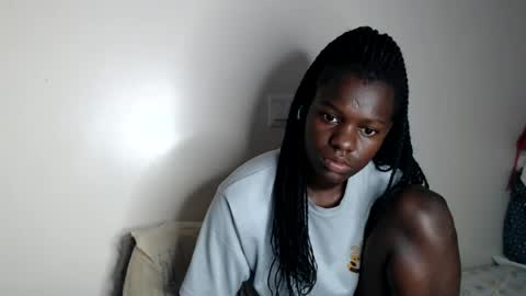 chichie_ online show from July 2026 07:39:02 AM