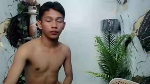 Snapshot of chick_renz chatting on September 2025 05:56:01 AM chick_renz online show from September 2025 05:56:01 AM