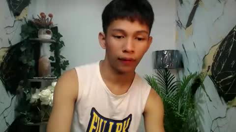 Snapshot of chick_renz chatting on October 2025 03:52:01 PM chick_renz online show from October 2025 03:52:01 PM
