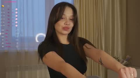 Nicole online show from December 2025 05:46:01 AM