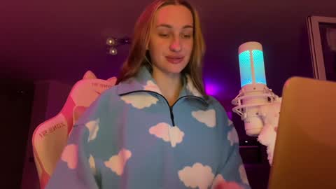 Goddess Vika - owner of all ur money online show from January 2025 05:21:02 PM