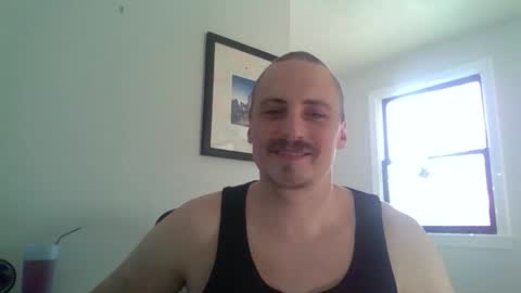 Snapshot of chillsfguy chatting on December 2025 06:25:02 PM Chillsfguy online show from December 2025 06:25:02 PM