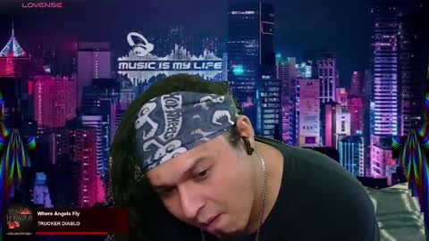 Enrique online show from February 2025 06:47:02 PM