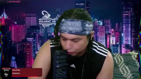 Enrique online show from February 2025 07:09:02 AM