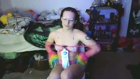 Snapshot of chippiesbedroom chatting on February 2026 06:57:02 AM Chip 3 online show from February 2026 06:57:02 AM