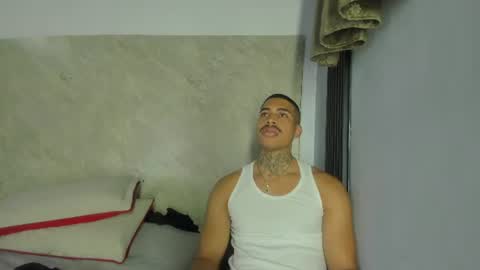 Snapshot of chirshot21_ chatting on June 2026 12:39:01 PM Chris online show from June 2026 12:39:01 PM