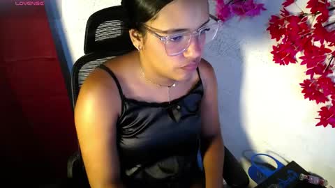 Snapshot of chleo_rosse chatting on May 2026 03:14:02 AM chleo_rosse online show from May 2026 03:14:02 AM