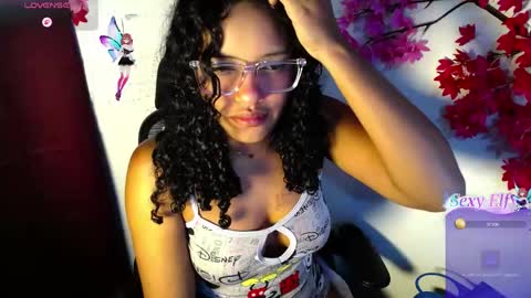 Snapshot of chleo_rosse chatting on May 2026 12:45:01 PM chleo_rosse online show from May 2026 12:45:01 PM