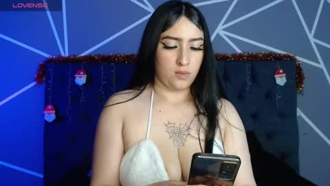 Snapshot of chloe1126_ chatting on December 2025 11:49:02 AM chloe1126_ online show from December 2025 11:49:02 AM