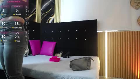 Chloe  online show from February 2026 12:57:02 PM