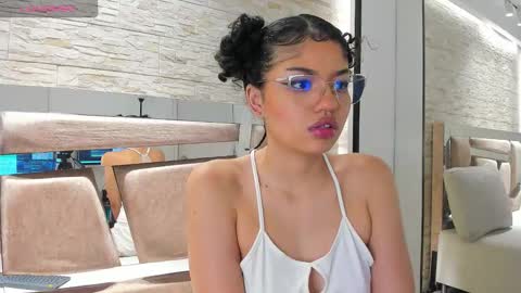 Snapshot of chloe_cortez chatting on December 2025 11:15:02 AM chloe online show from December 2025 11:15:02 AM