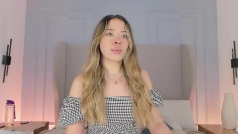 Chloe online show from May 2026 11:50:01 AM