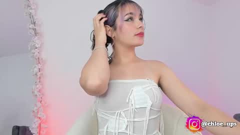 Snapshot of chloe_evans12 chatting on February 2026 05:33:02 AM Chloe online show from February 2026 05:33:02 AM