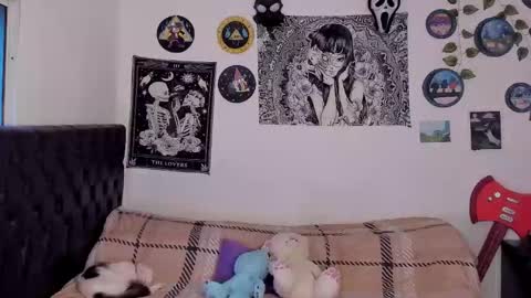 Snapshot of chloe_kisses chatting on September 2025 11:10:02 AM chloe_kisses online show from September 2025 11:10:02 AM