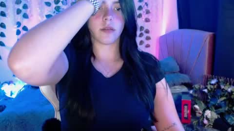 Snapshot of chloe_laurent03 chatting on March 2026 11:44:01 PM CHLOE online show from March 2026 11:44:01 PM