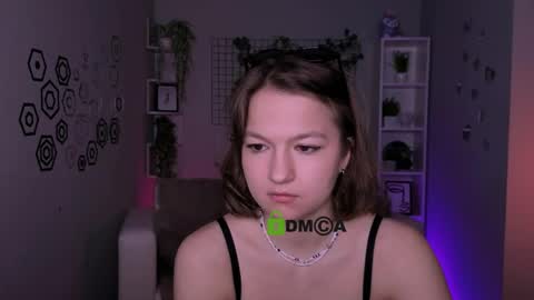 chloe_ley online show from June 2026 09:34:02 AM