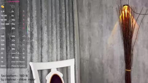 Snapshot of chloe_moor chatting on January 2025 08:35:02 PM Chloe online show from January 2025 08:35:02 PM