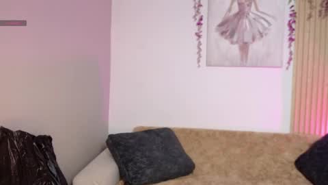 chloe_peach_ online show from May 2026 12:02:01 PM