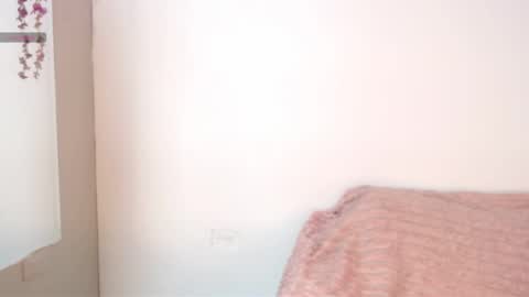 chloe_peach_ online show from May 2026 12:46:02 PM