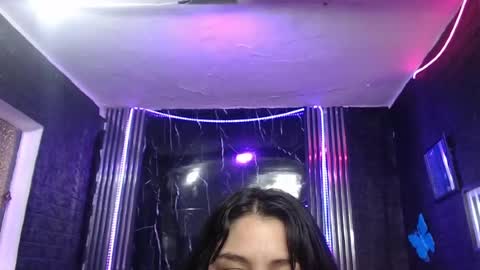 chloe_smith5 online show from May 2026 01:19:01 PM
