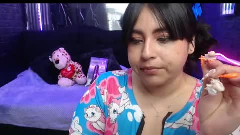 chloe_smith5 online show from May 2026 03:18:02 PM