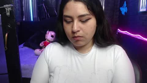 chloe_smith5 online show from May 2026 03:07:01 PM