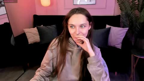 Chloe online show from May 2026 06:02:01 PM