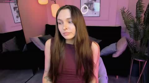 Chloe online show from July 2026 02:11:01 PM
