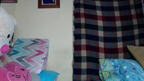 Chloe  online show from January 2025 06:17:02 PM