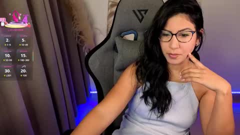 Chloe online show from May 2026 11:04:02 AM