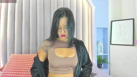 Snapshot of chloeemiller__ chatting on February 2026 11:36:02 AM C H L O E online show from February 2026 11:36:02 AM