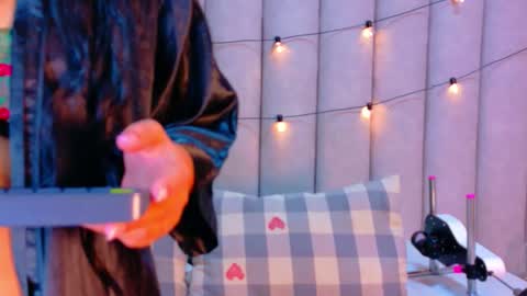 Snapshot of chloeemiller__ chatting on February 2026 11:31:01 AM C H L O E online show from February 2026 11:31:01 AM