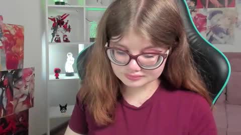 Snapshot of chloehalses chatting on February 2026 05:24:01 AM ChloeHalses online show from February 2026 05:24:01 AM