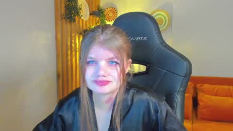 ChloeHalses online show from May 2026 05:34:02 AM