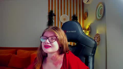 ChloeHalses online show from May 2026 05:00:01 PM