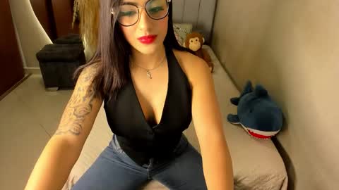 Laura  independent model online show from October 2025 12:52:02 AM