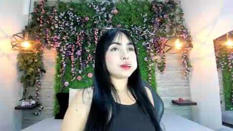 Snapshot of chloeharper1 chatting on December 2025 02:49:01 AM Chloe online show from December 2025 02:49:01 AM