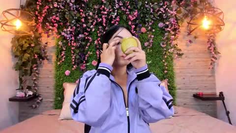 Snapshot of chloeharper1 chatting on December 2025 01:11:01 AM Chloe online show from December 2025 01:11:01 AM