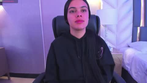  Chloe Harper  online show from January 2026 11:49:01 AM