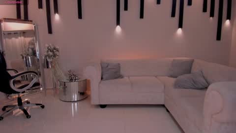 Snapshot of chloemanson chatting on February 2025 08:25:01 PM Chloe OF chloemanson online show from February 2025 08:25:01 PM