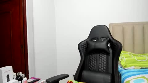 Snapshot of chloemiller__ chatting on February 2026 11:38:01 PM chloemiller online show from February 2026 11:38:01 PM