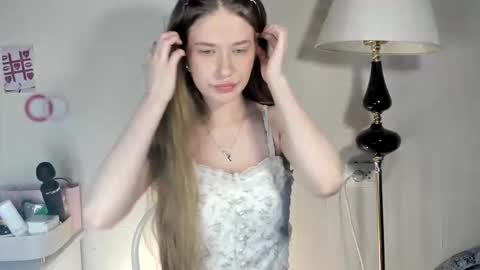 chloesweetbby online show from March 2026 09:32:02 AM