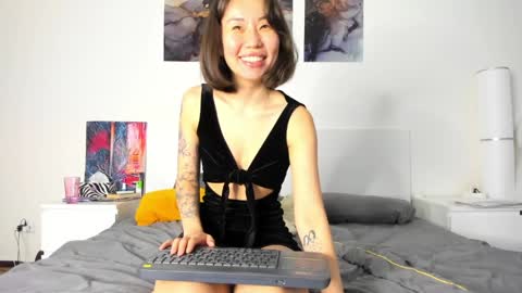 Snapshot of chloetaya chatting on April 2026 06:33:01 AM ChloeTaya online show from April 2026 06:33:01 AM